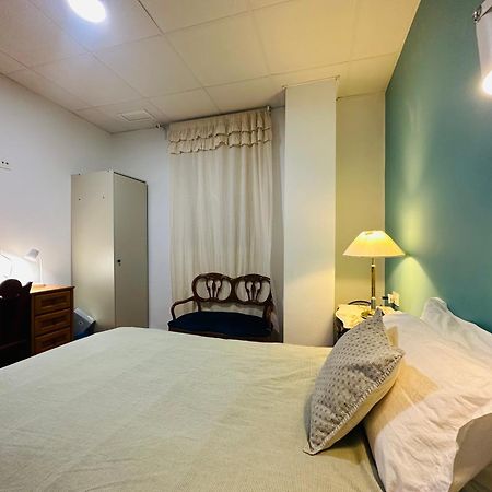 Mirador 1 Del Mercado Central - Habitacion Con Bano Privado En El Centro De La Ciudad Vella 瓦伦西亚 外观 照片