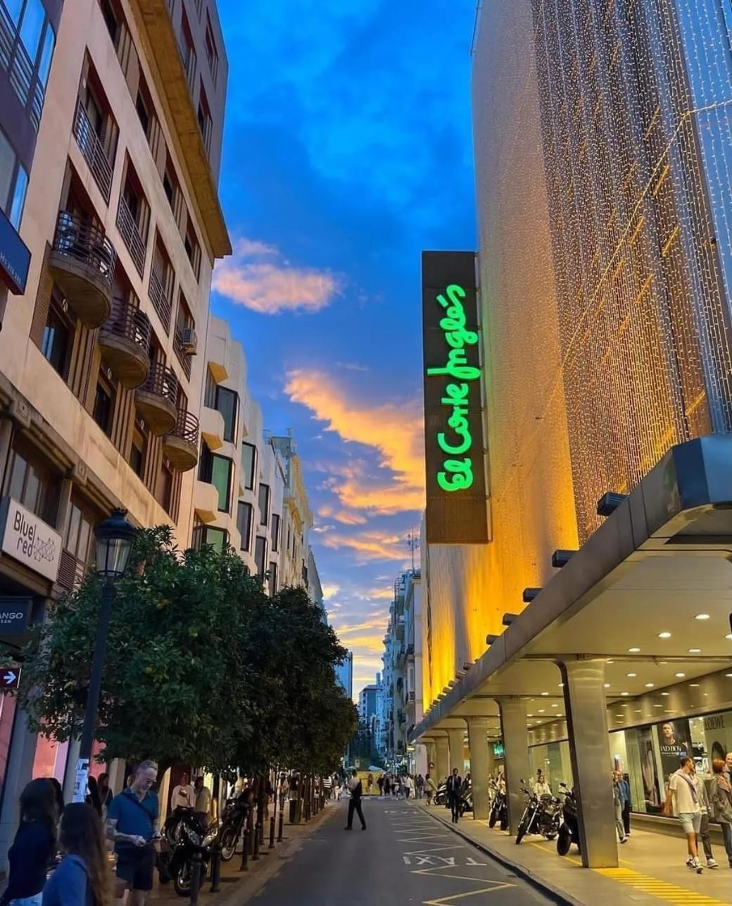 Mirador 1 Del Mercado Central - Habitacion Con Bano Privado En El Centro De La Ciudad Vella 瓦伦西亚 外观 照片