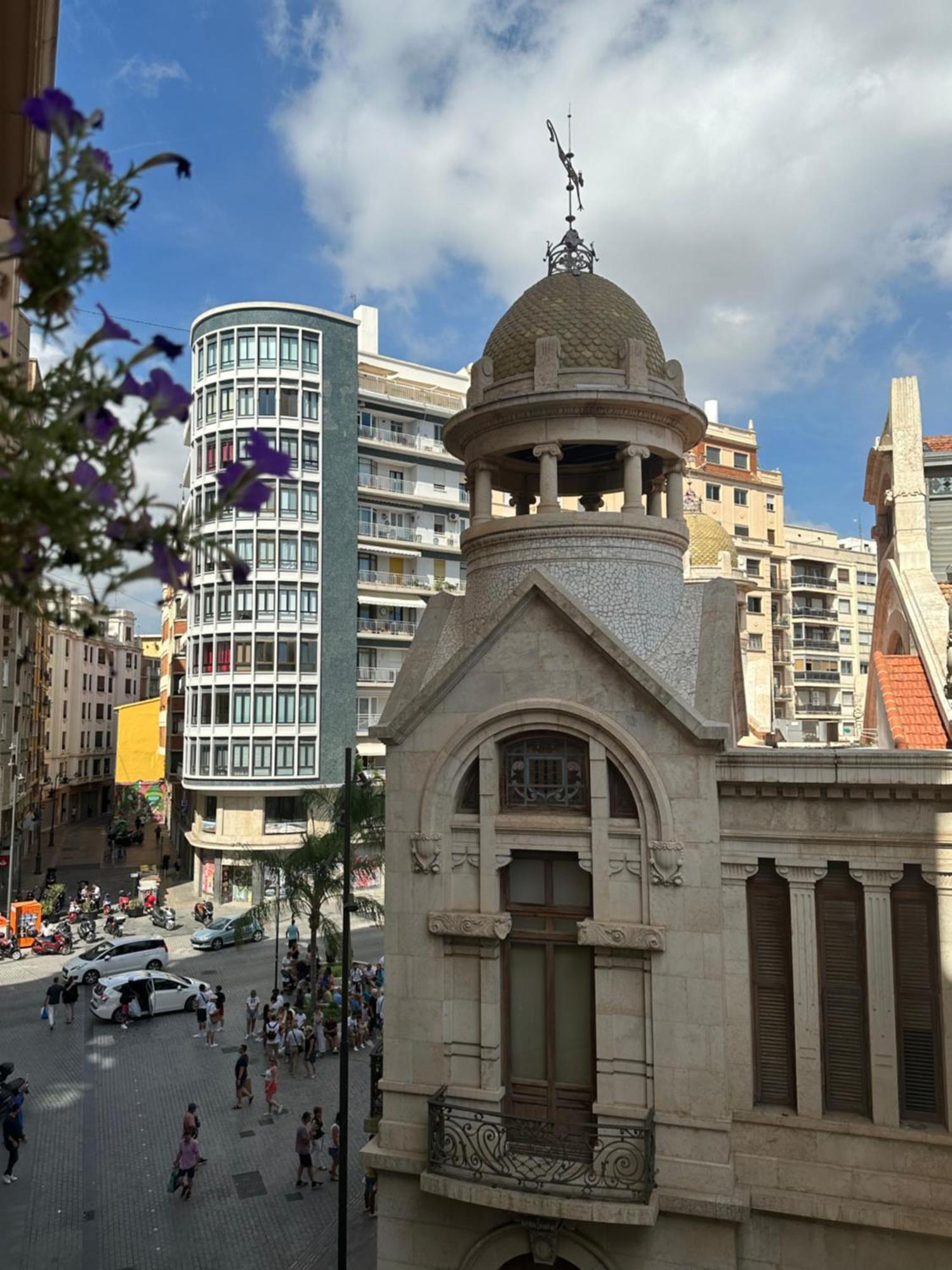 Mirador 1 Del Mercado Central - Habitacion Con Bano Privado En El Centro De La Ciudad Vella 瓦伦西亚 外观 照片