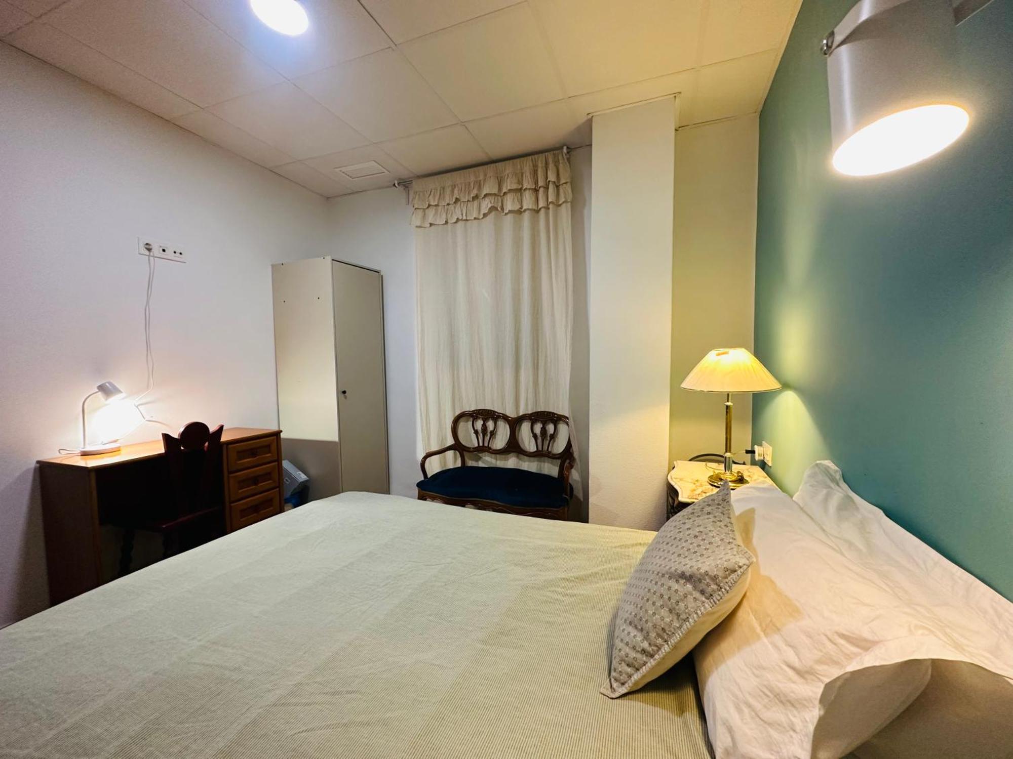 Mirador 1 Del Mercado Central - Habitacion Con Bano Privado En El Centro De La Ciudad Vella 瓦伦西亚 外观 照片