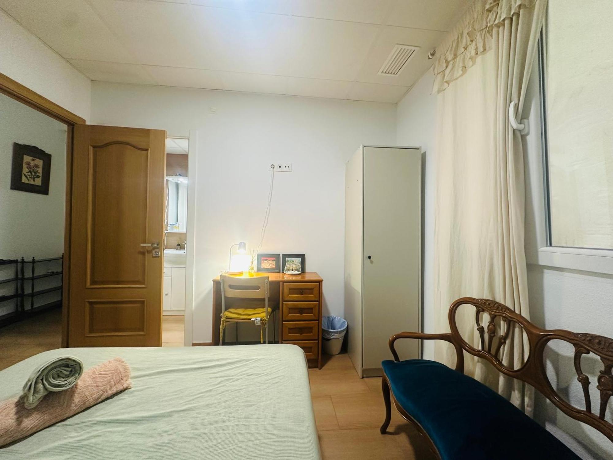 Mirador 1 Del Mercado Central - Habitacion Con Bano Privado En El Centro De La Ciudad Vella 瓦伦西亚 外观 照片